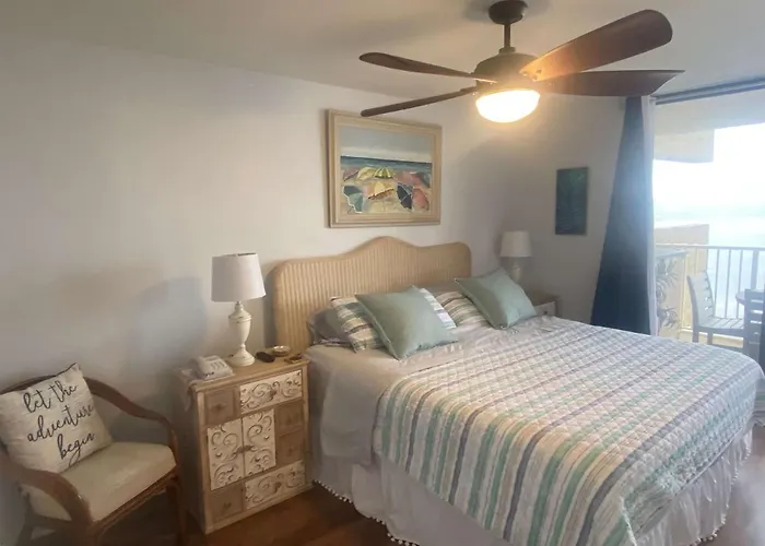 Compass Point 506: Lagoon-front With Pool And Pier Holiday home