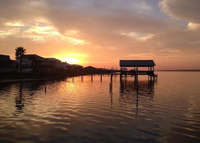 Compass Point 506: Lagoon-front With Pool And Pier Holiday home *