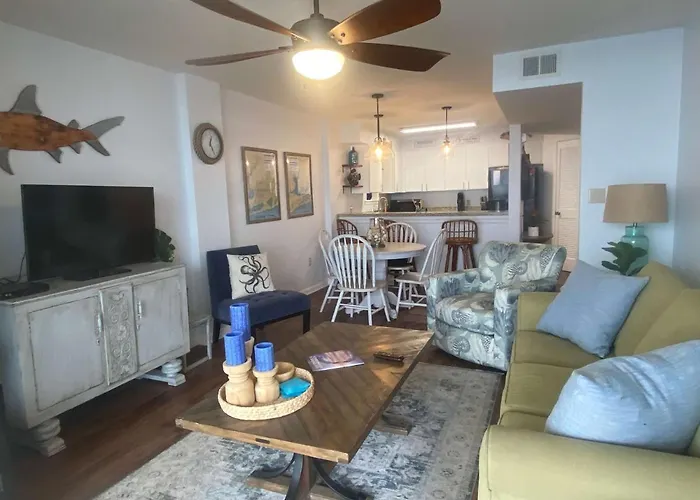 Holiday home Compass Point 506: Lagoon-front With Pool And Pier Gulf Shores