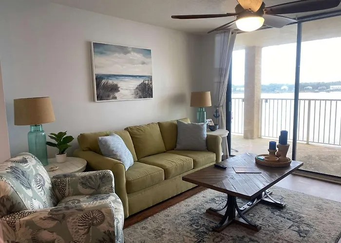 Holiday home Compass Point 506: Lagoon-front With Pool And Pier